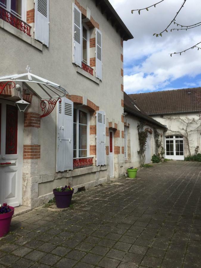 Le Clos Tilia Bed & Breakfast Clery-Saint-Andre Exterior photo