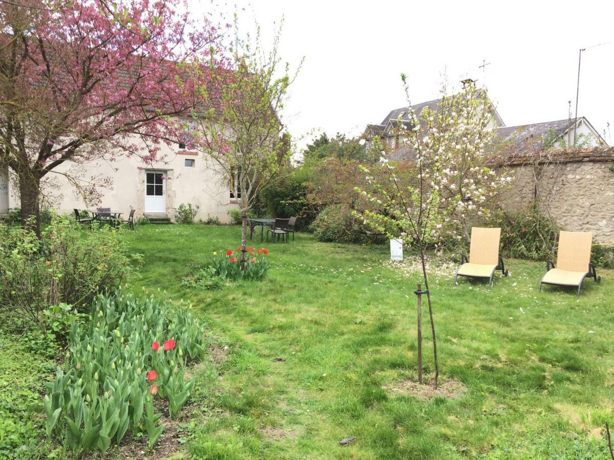 Le Clos Tilia Bed & Breakfast Clery-Saint-Andre Exterior photo