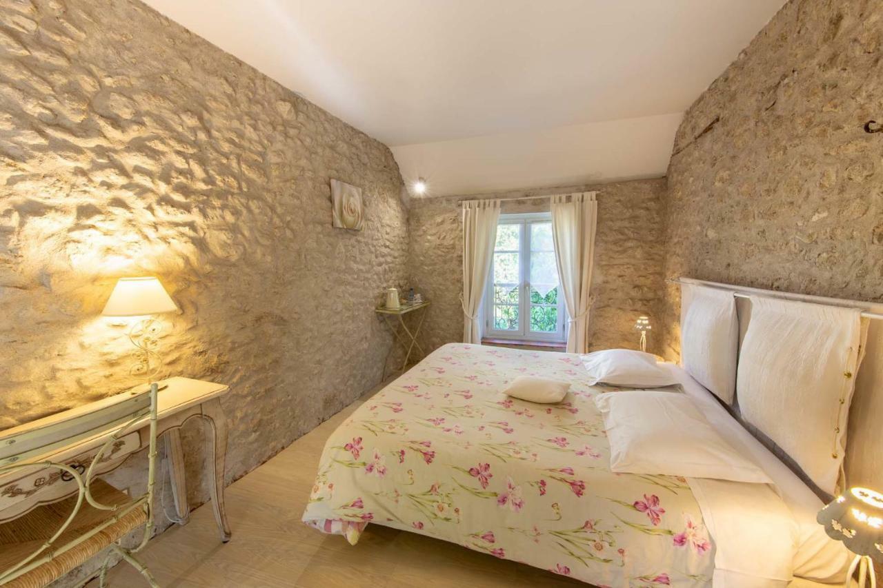 Le Clos Tilia Bed & Breakfast Clery-Saint-Andre Exterior photo